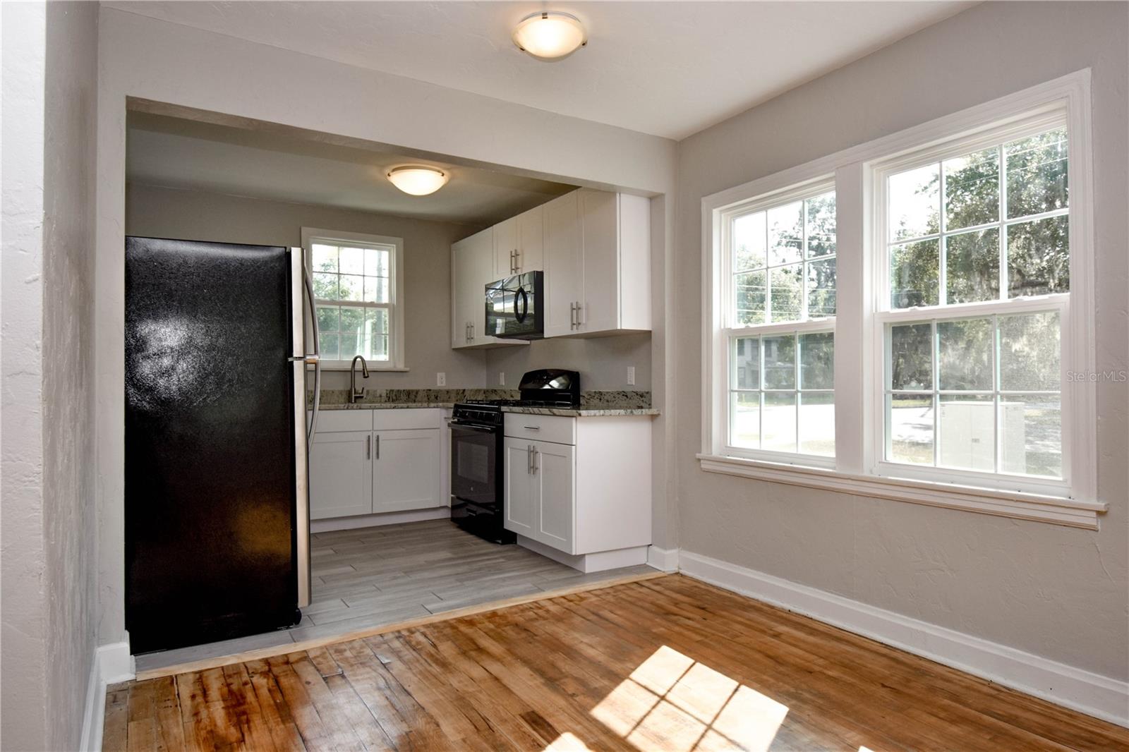 DOIG & ROBERTSONS ADD - Residential Lease