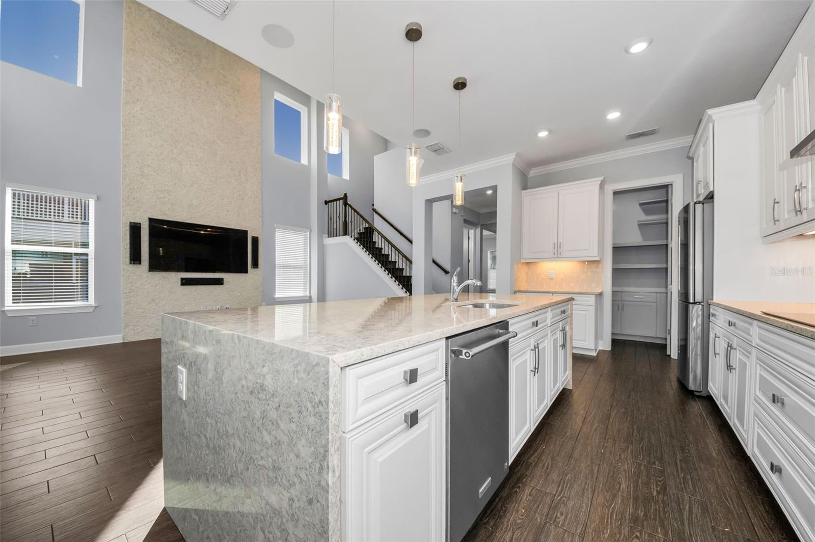 BAYSHORE HEIGHTS PT REP - Residential