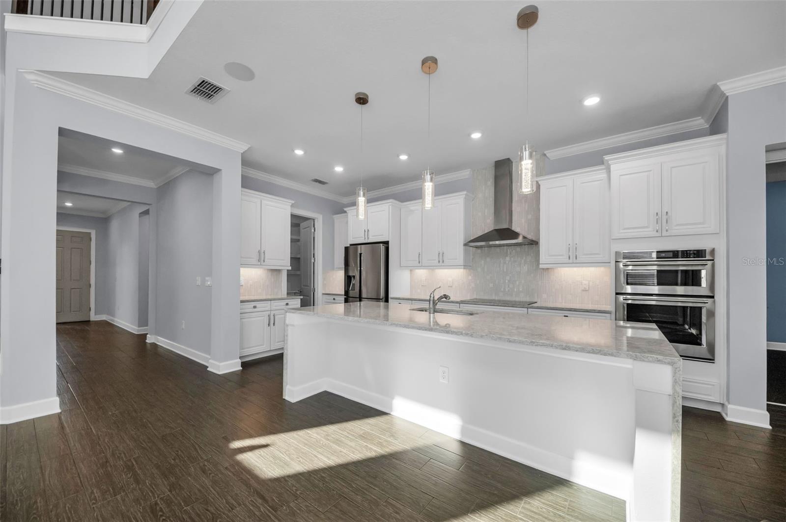 BAYSHORE HEIGHTS PT REP - Residential