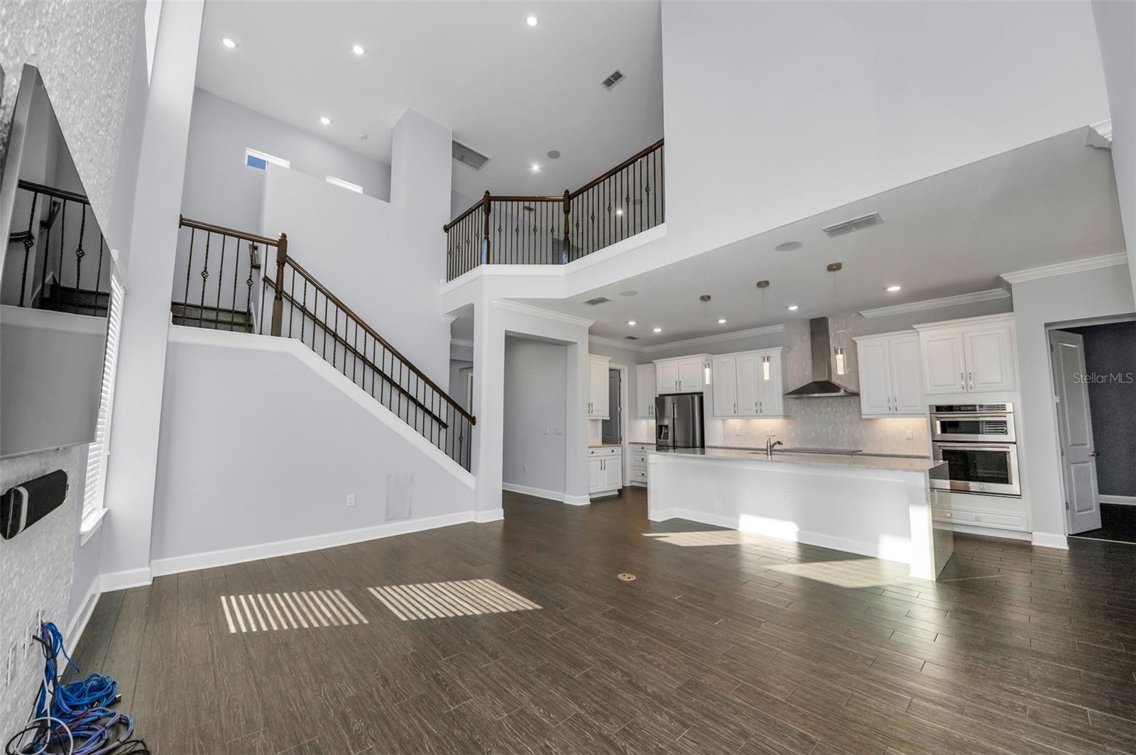 BAYSHORE HEIGHTS PT REP - Residential