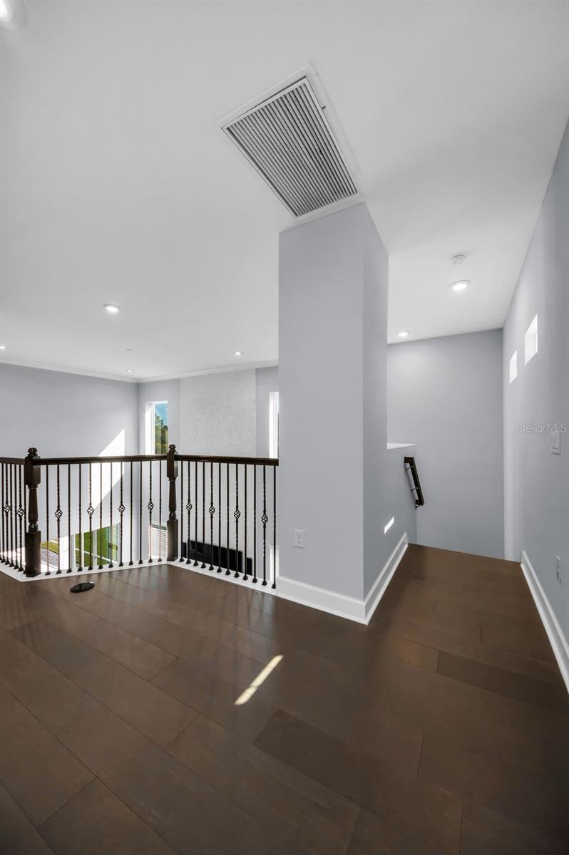 BAYSHORE HEIGHTS PT REP - Residential