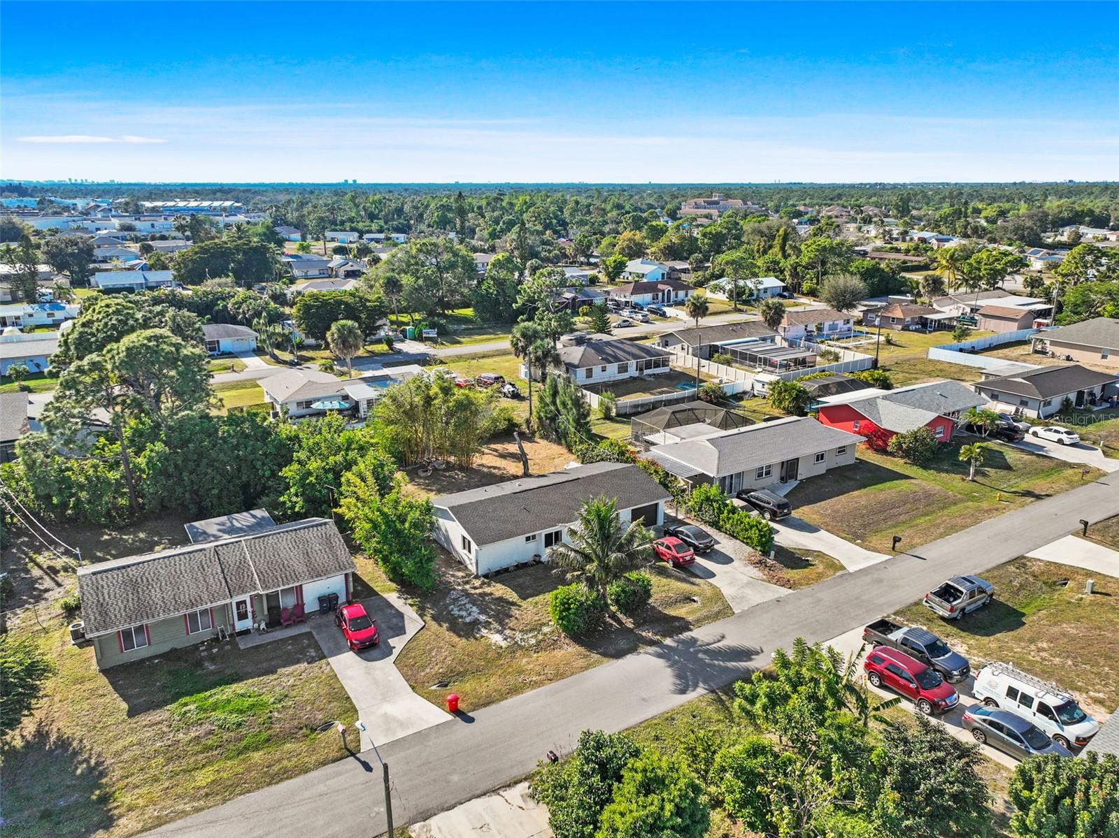 SAN CARLOS PARK - Residential