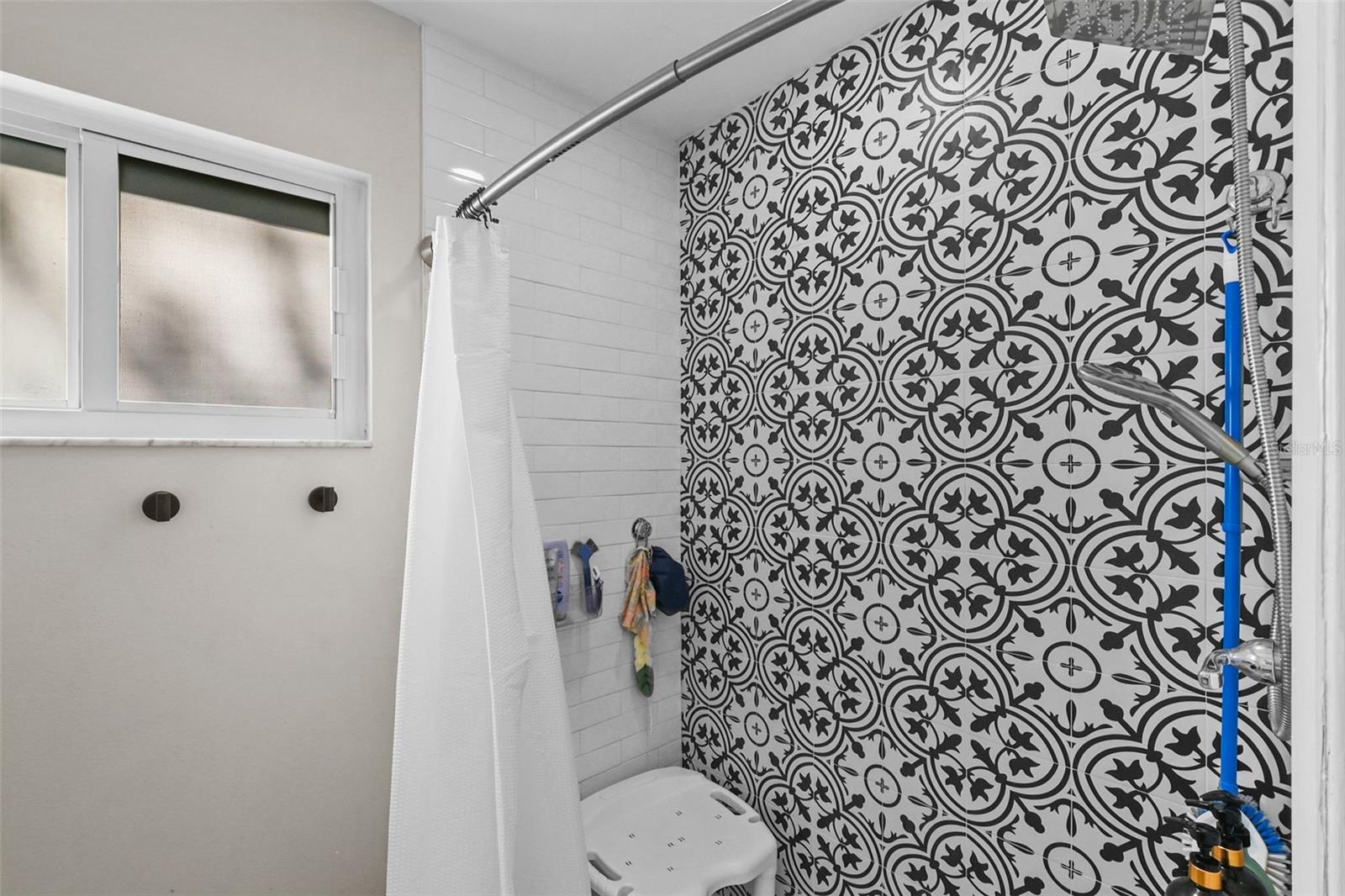 SAN CARLOS PARK - Residential