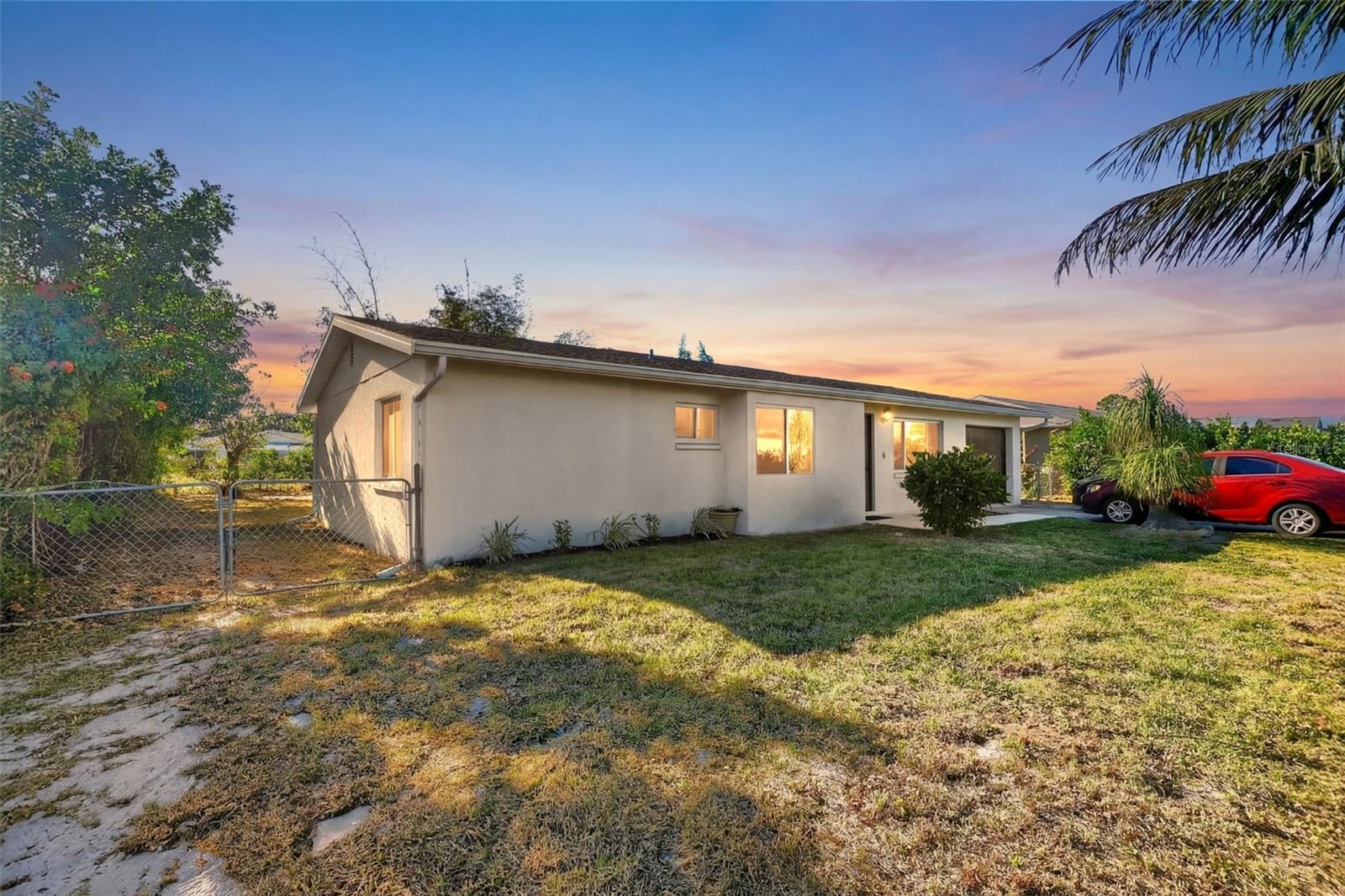 SAN CARLOS PARK - Residential