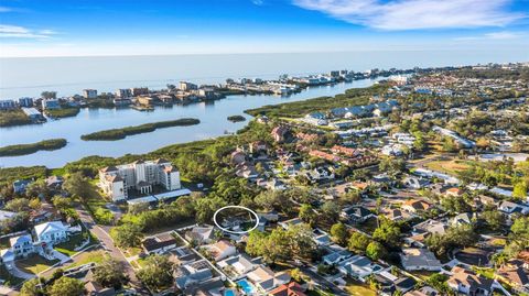 A home in SEMINOLE