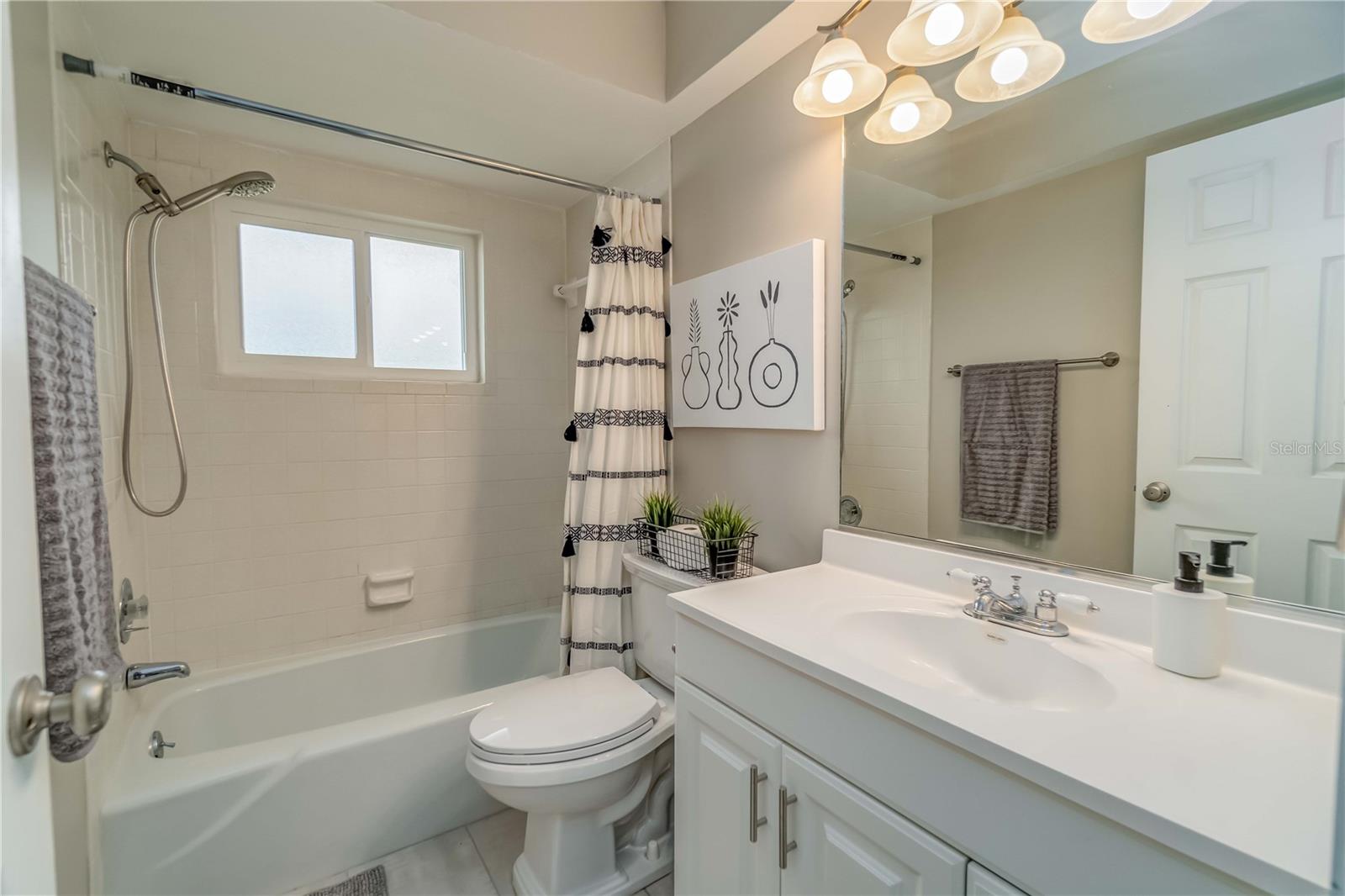 ROTONDA WEST OAKLAND HILLS - Residential Lease