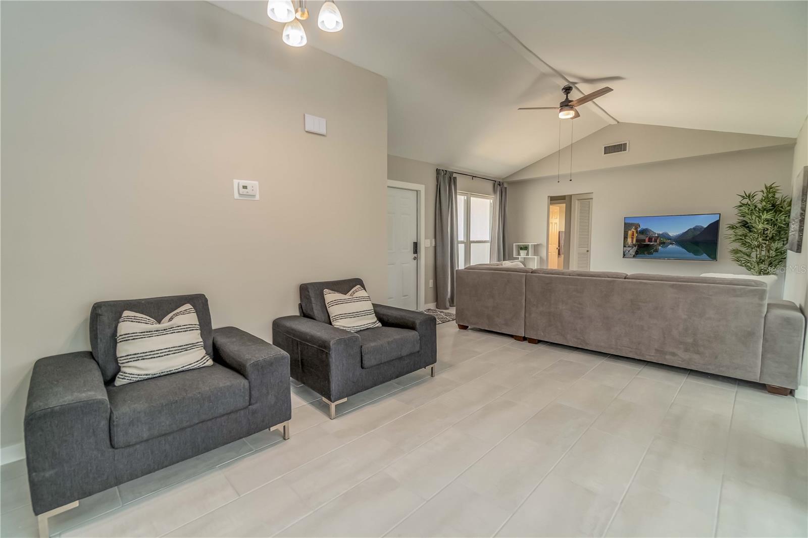 ROTONDA WEST OAKLAND HILLS - Residential Lease