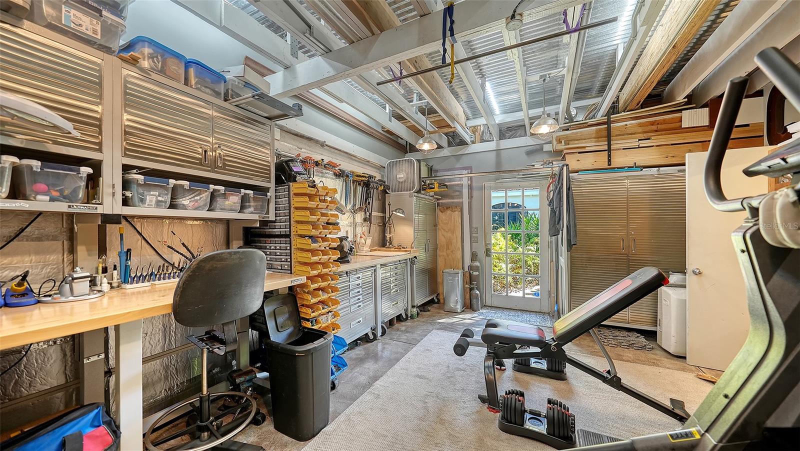 SAPPHIRE SHORES - Residential