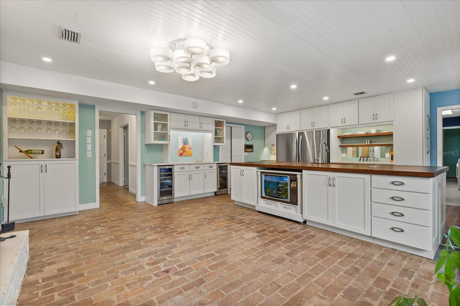 1135 THUNDER TRAIL
