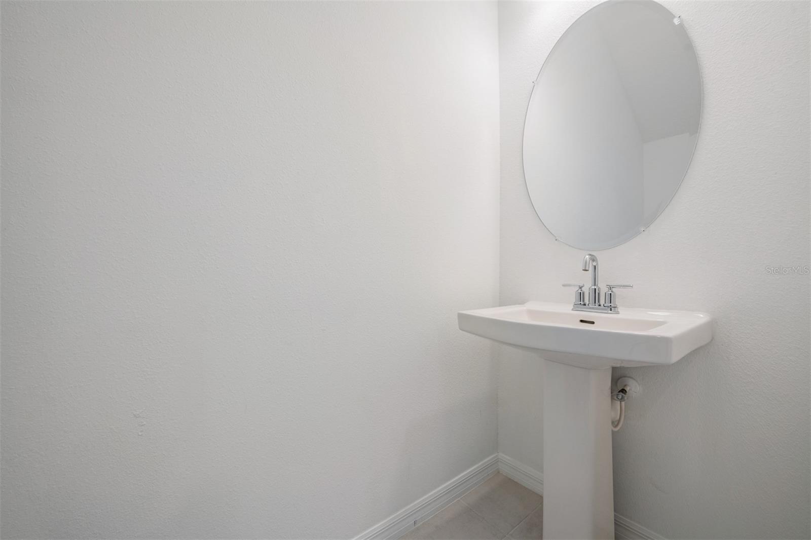 RIVER LNDG PH 2E-2F-3E - Residential Lease