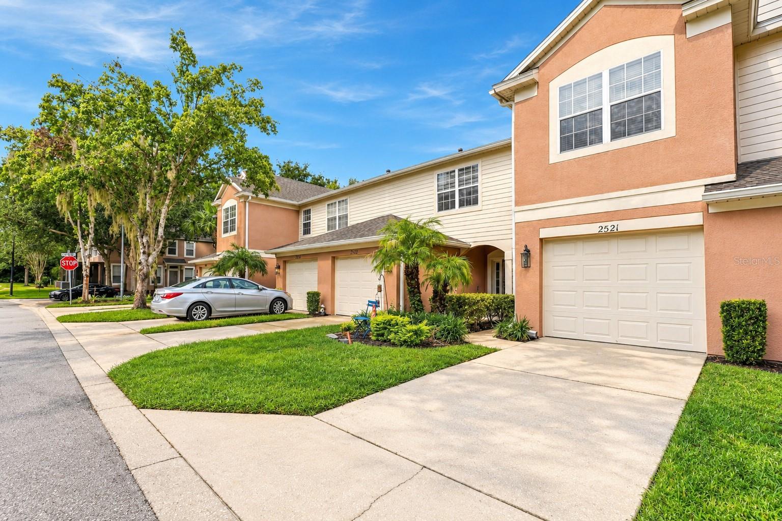 2521 STOCKTON DRIVE