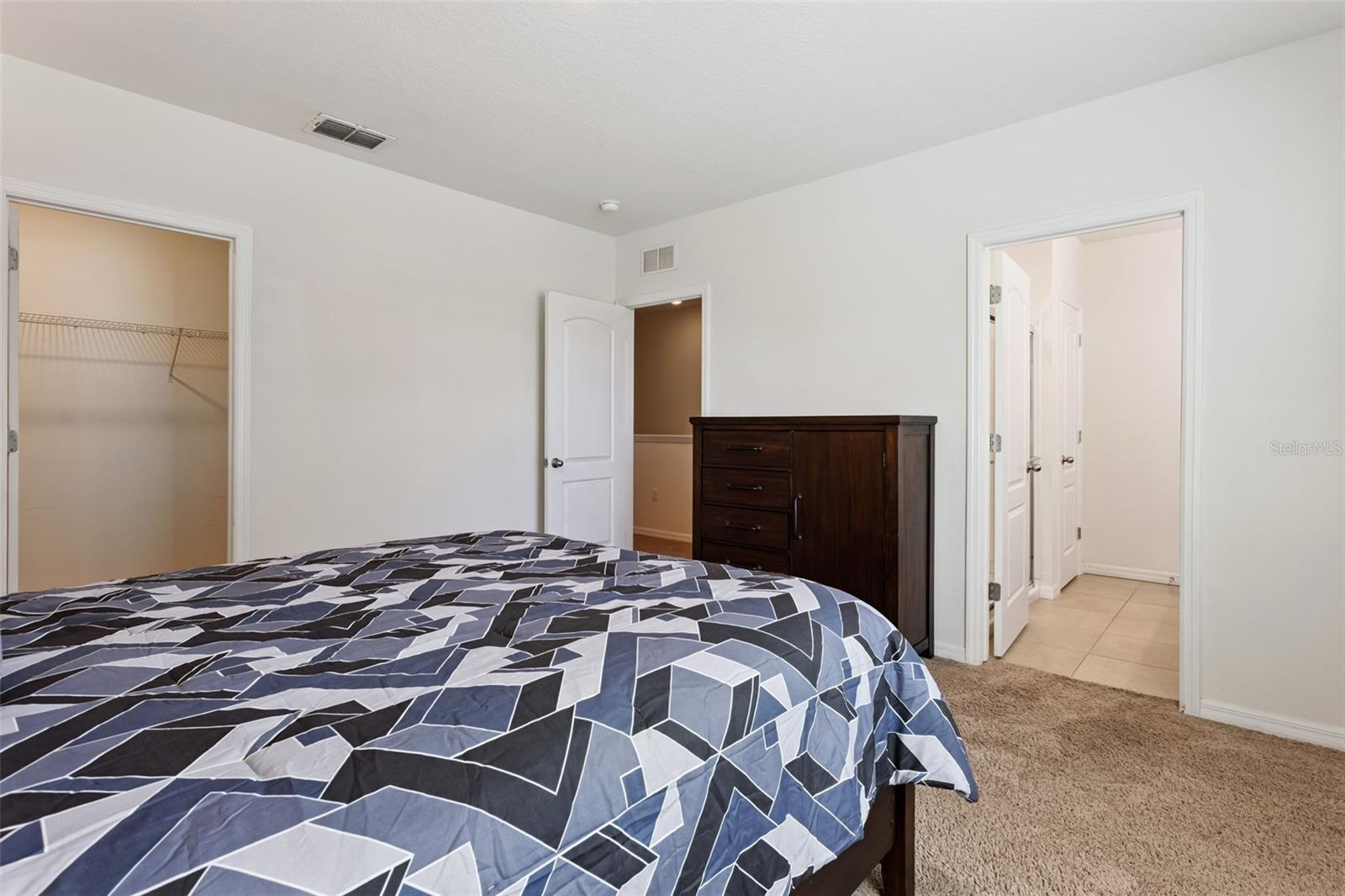 LAKE BLUFF/TOWN CENTER EAST-PH - Residential