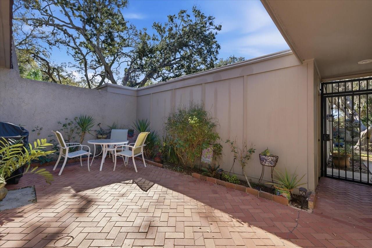 CARROLLBROOK PATIO TWNHS C - Residential