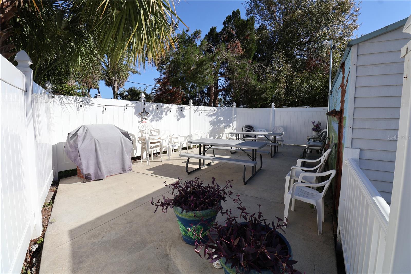 SECOND BAYSHORE CONDOMINIUM - Residential