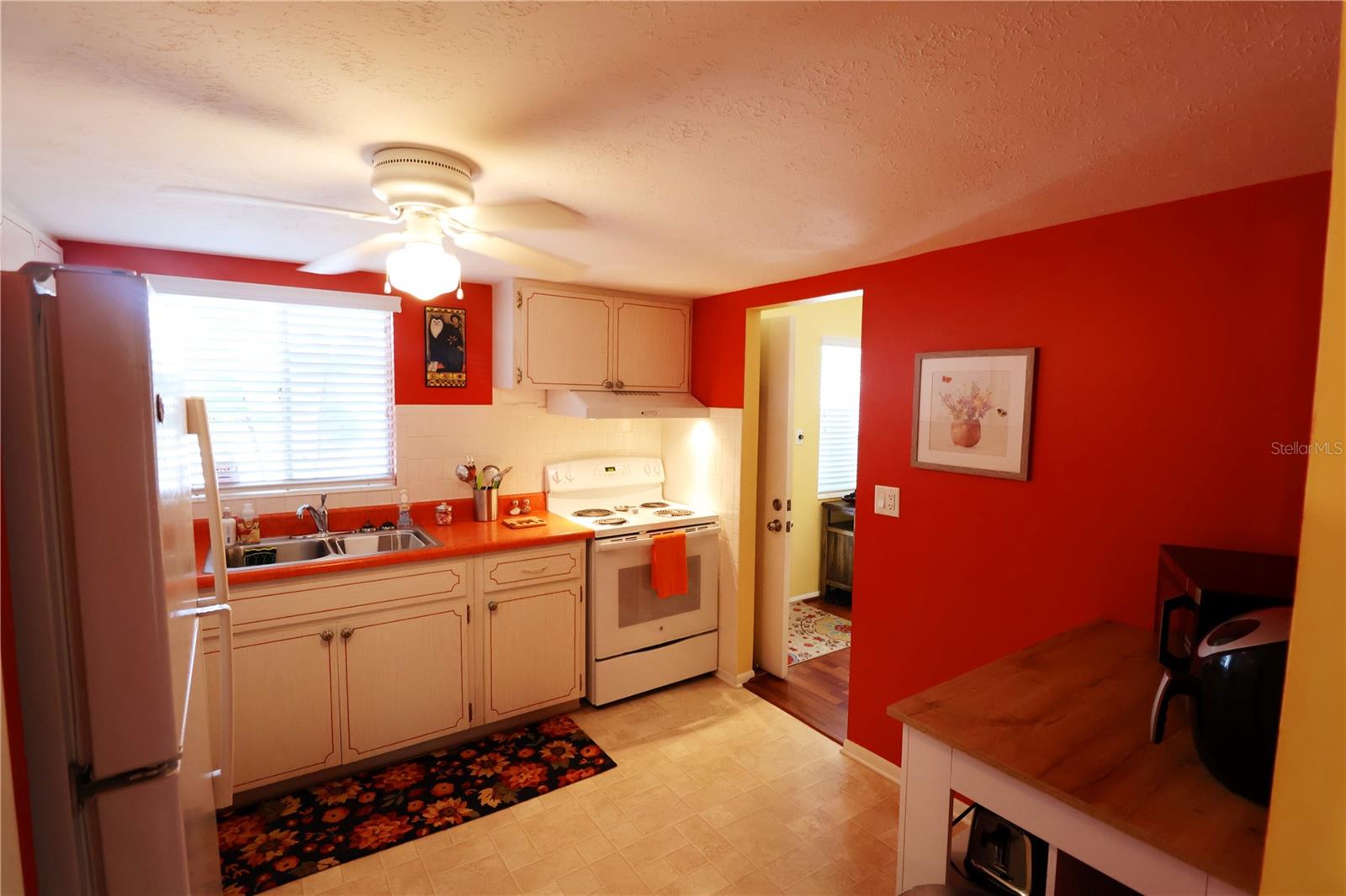 SECOND BAYSHORE CONDOMINIUM - Residential