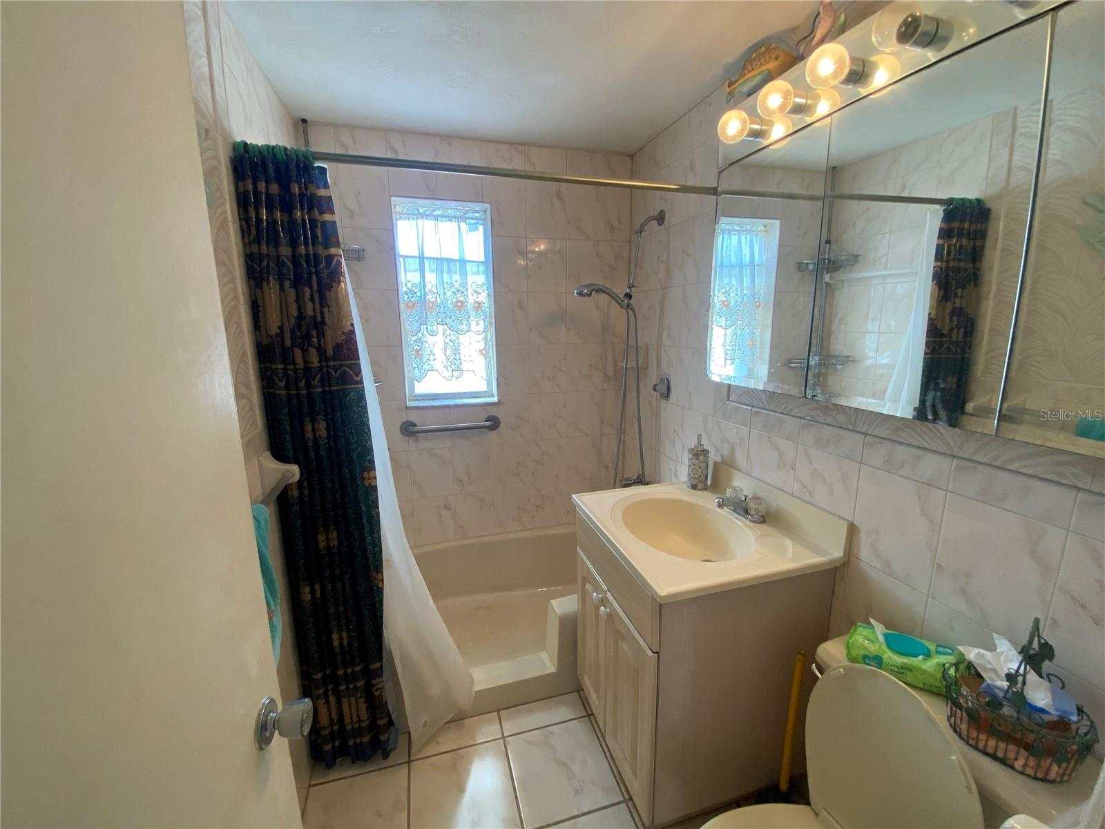 WEST PARK ESTATES UNIT 4 - Residential