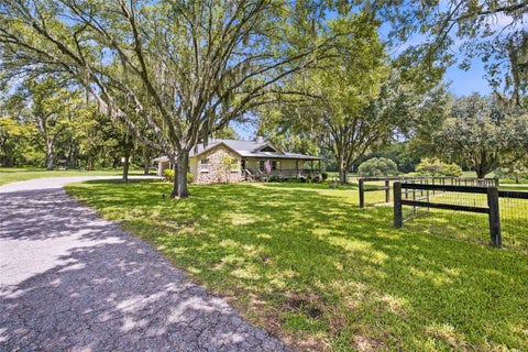 Tiny photo for 2015 NW 35th Street, Ocala, FL 34475 (MLS # OM728357)