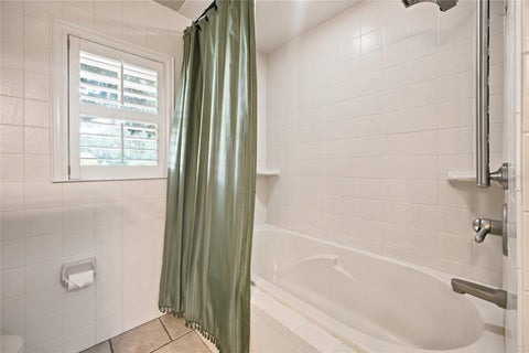 Tiny photo for 2015 NW 35th Street, Ocala, FL 34475 (MLS # OM728357)