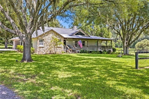 Photo of 2015 NW 35th Street, Ocala, FL 34475 (MLS # OM728357)