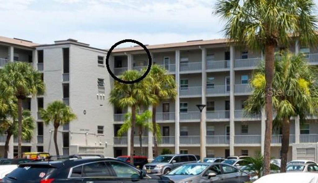 Photo of 3276 Lake Bayshore Drive N #O-517, Bradenton, FL 34205 (MLS # A4699038)