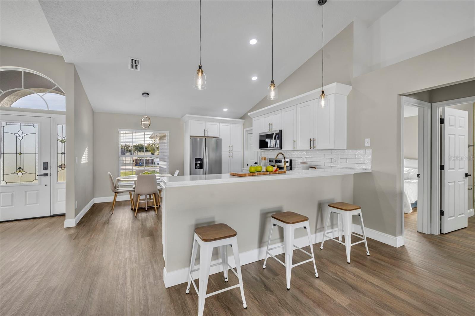 GROVELAND CRANES LANDING EAST LT 01 PB 48 - Residential