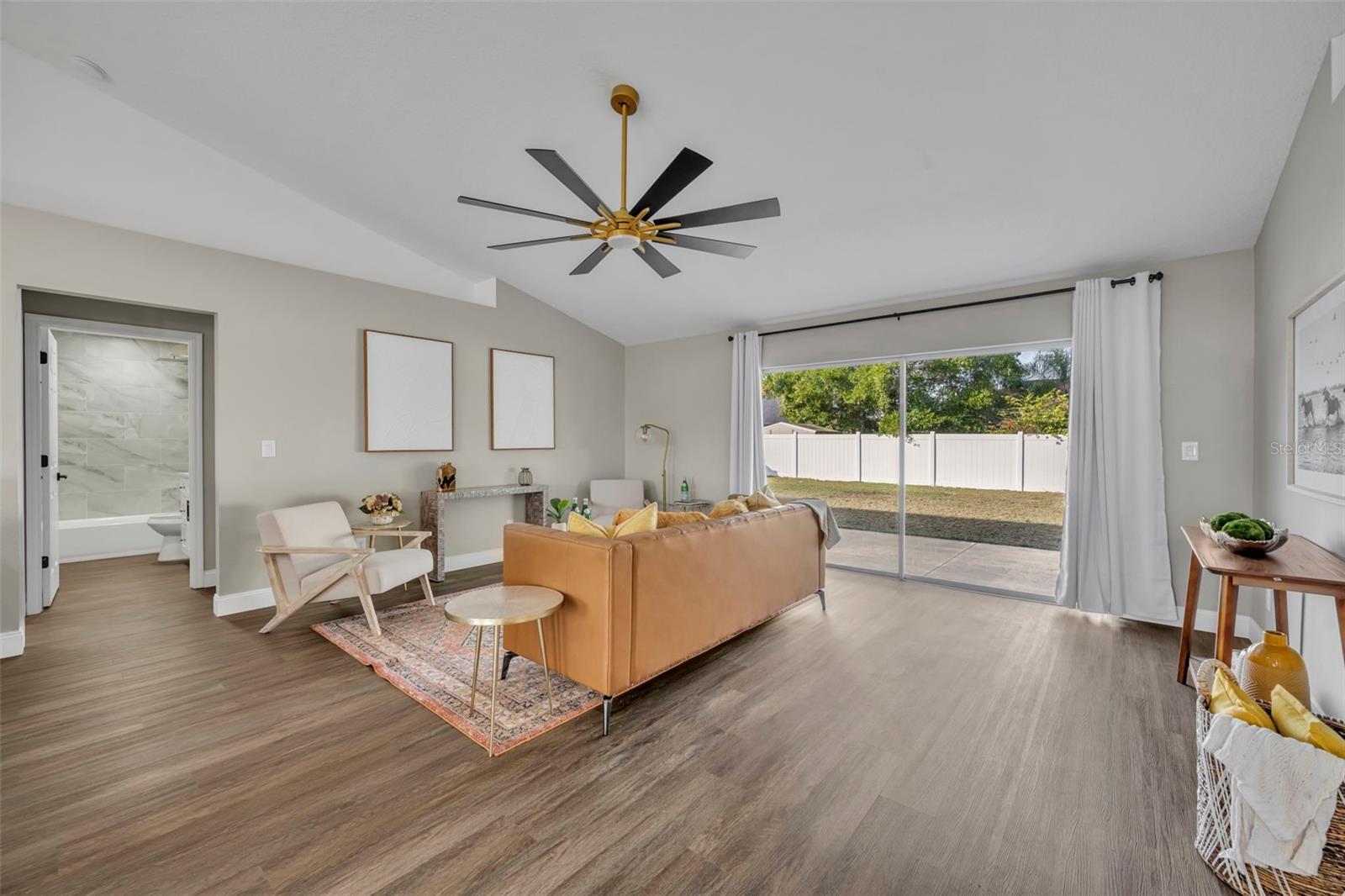 GROVELAND CRANES LANDING EAST LT 01 PB 48 - Residential