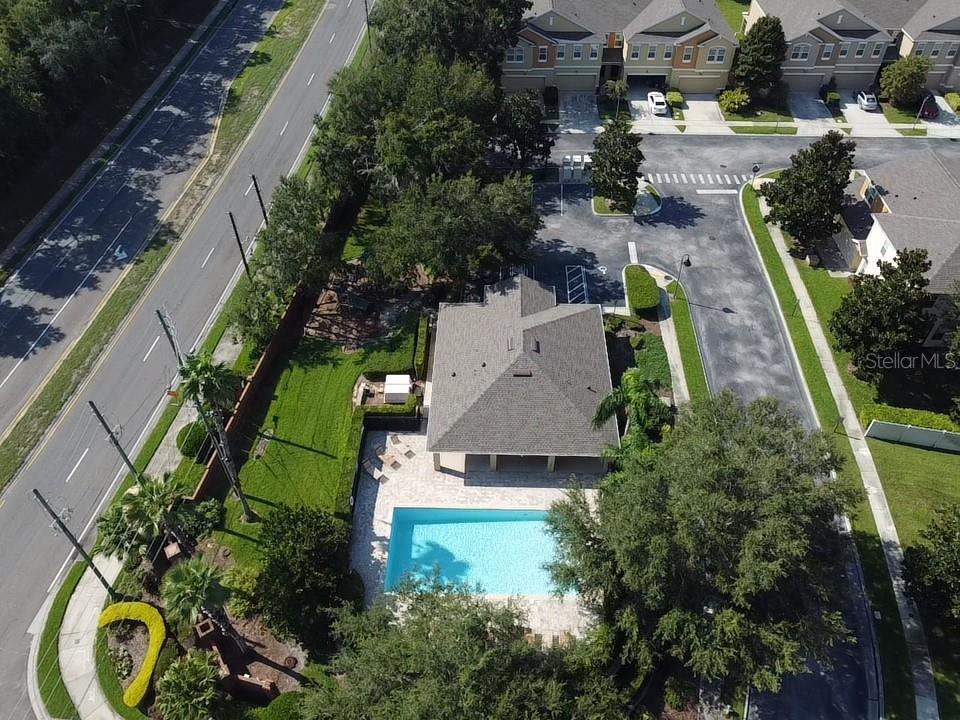 Photo 4 of 19 of 1372 GLENLEIGH DRIVE townhome