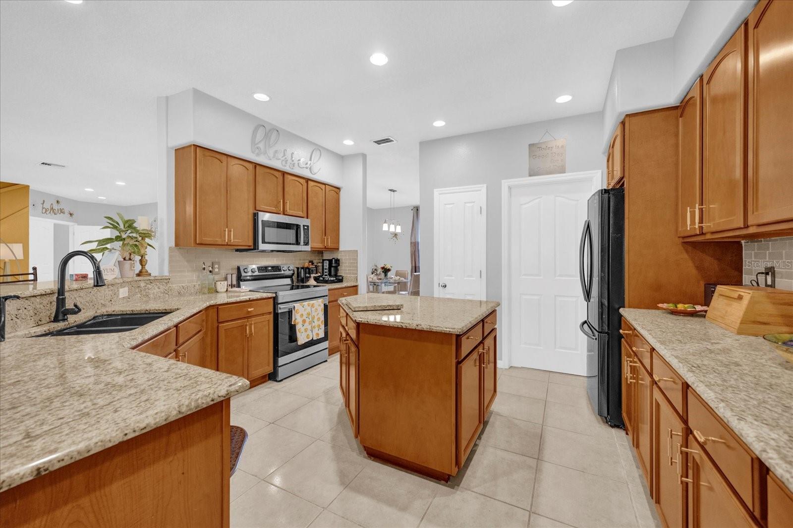 36525 RESERVE DRIVE