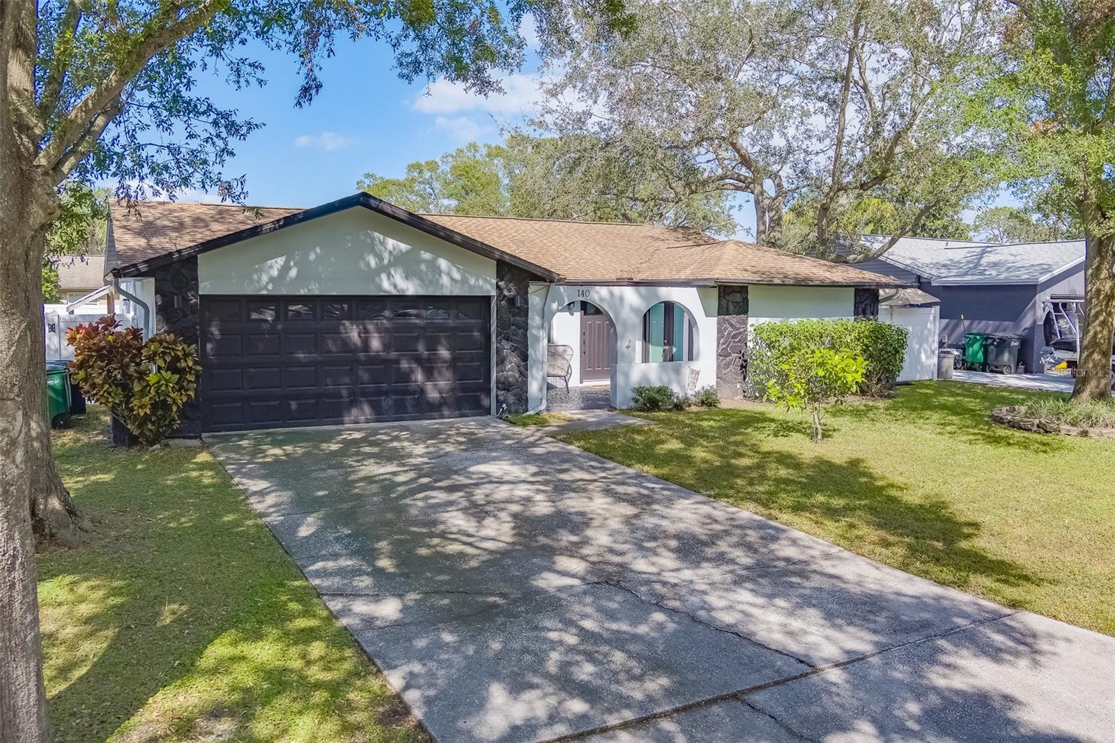 140 MEADOWLARK DR