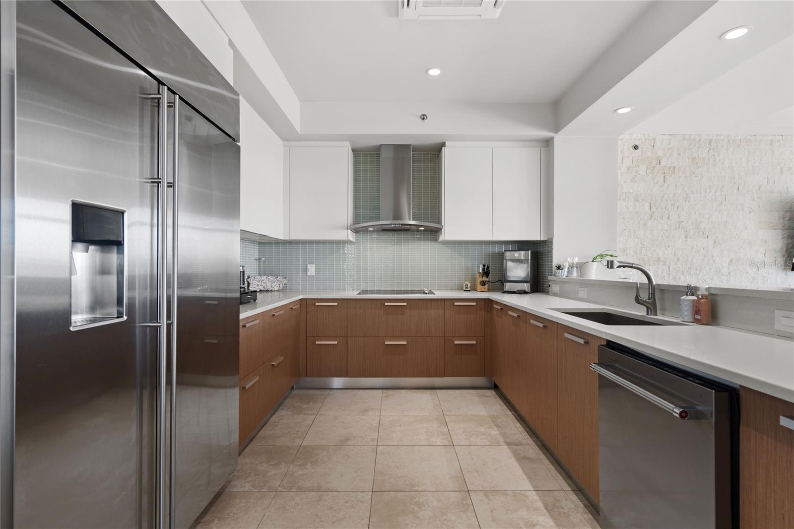 PLANTATION VILLAGE - Residential