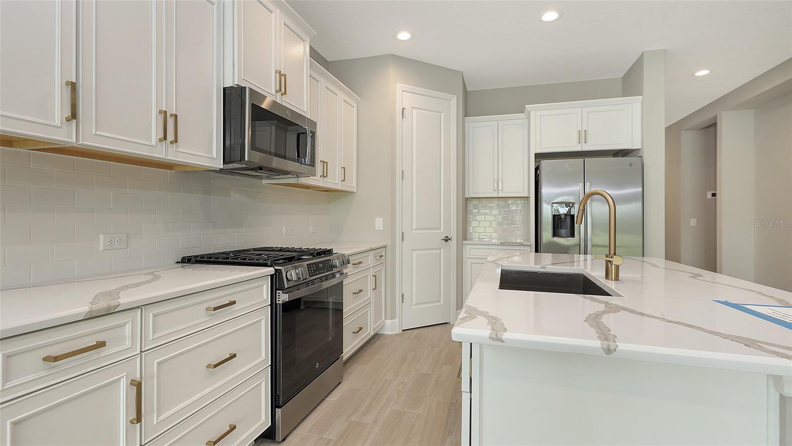 PALM GROVE AT LAKEWOOD RANCH - Residential