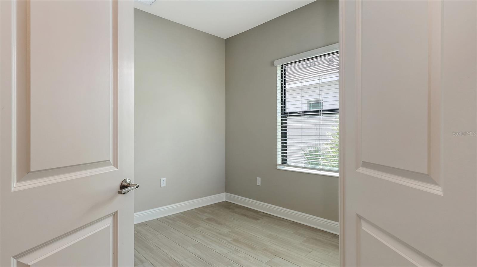 2150 BAMBOO PALM COVE