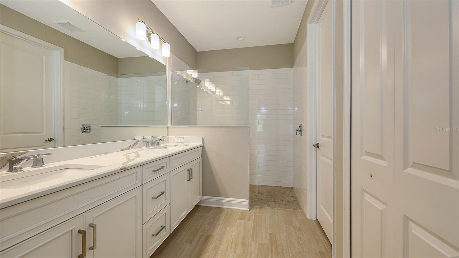 PALM GROVE AT LAKEWOOD RANCH - Residential