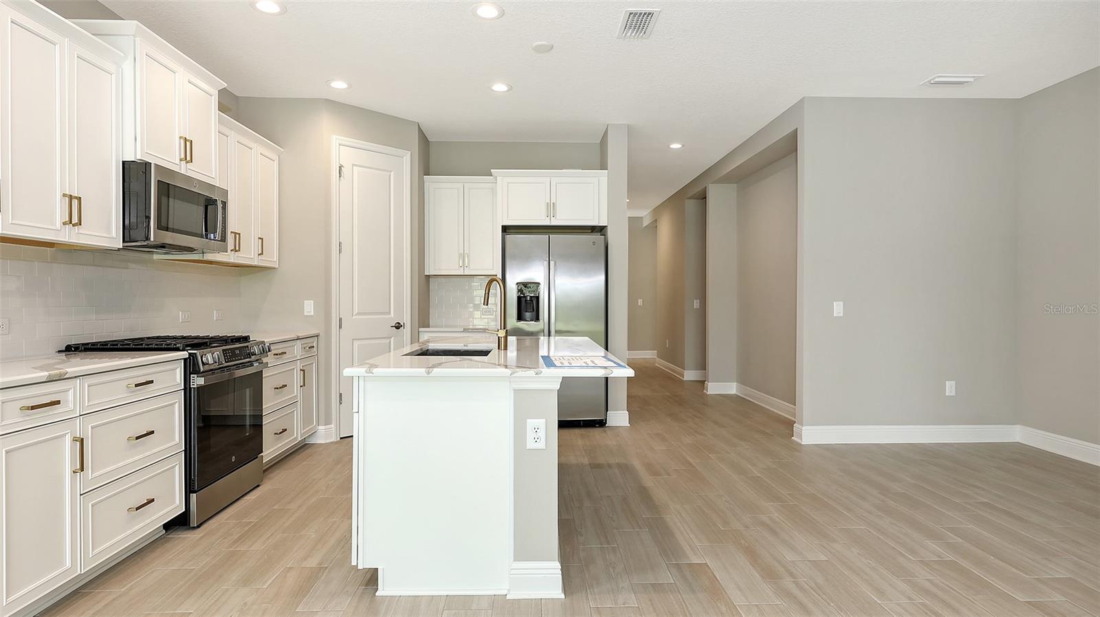 PALM GROVE AT LAKEWOOD RANCH - Residential