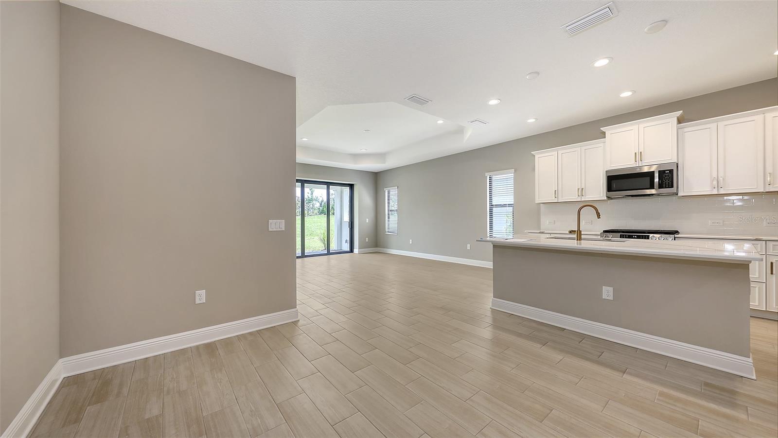 PALM GROVE AT LAKEWOOD RANCH - Residential