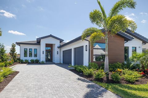 312 BLUE PEARL CT. SARASOTA FL 34240