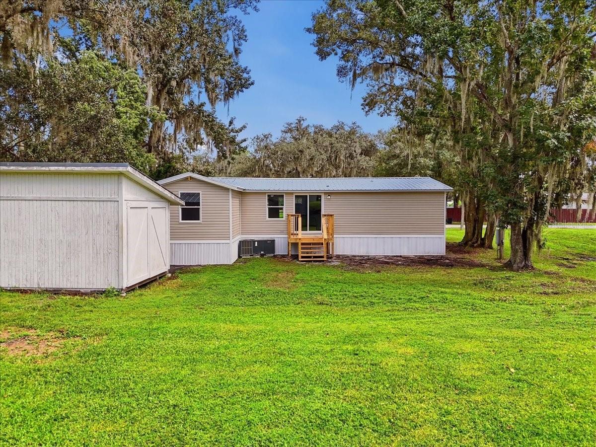 2412 ISLAND OAKS W