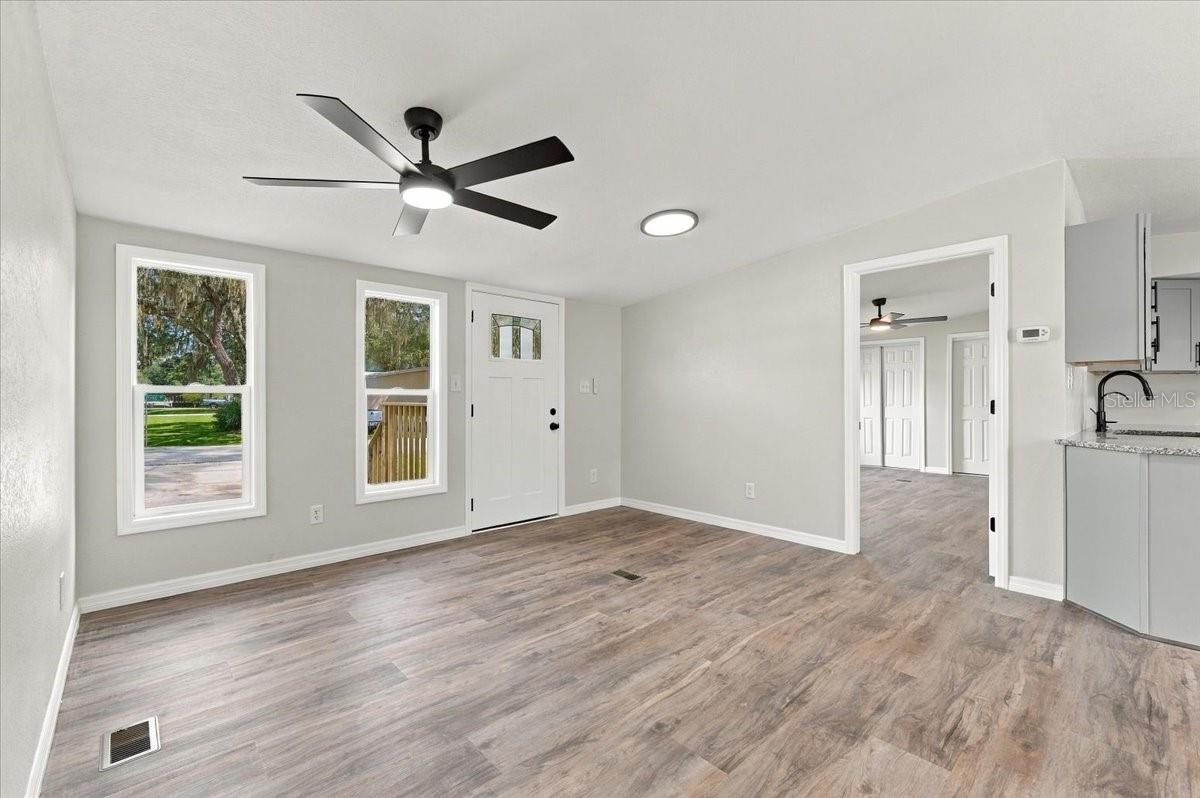 2412 ISLAND OAKS W