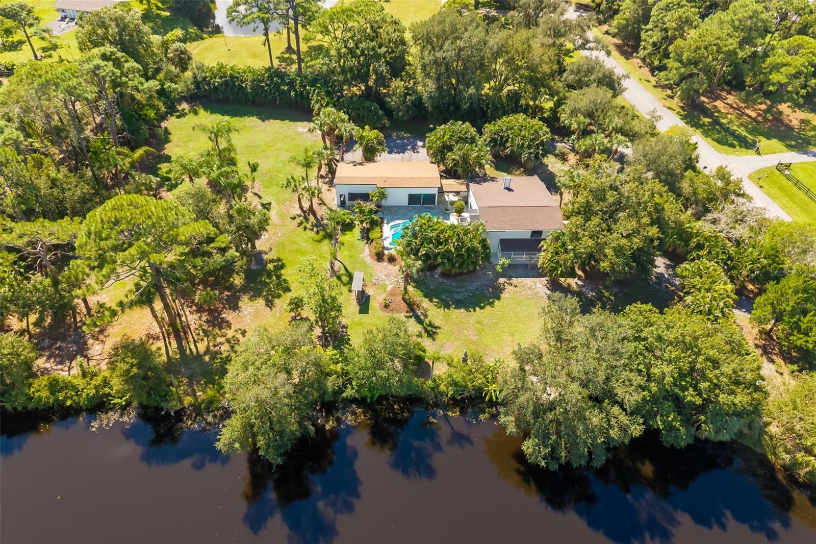403 LONGBOW TRAIL