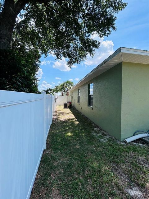Tiny photo for 13620 SW 48th Court, Ocala, FL 34473 (MLS # O6406136)
