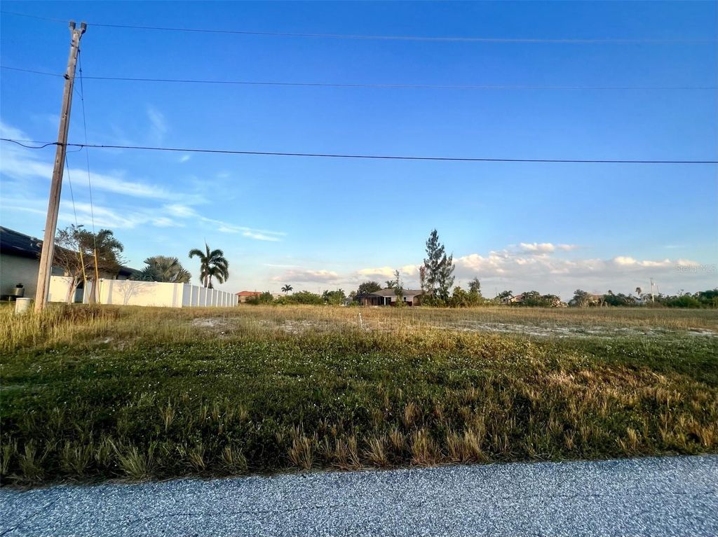 Photo of 1213 NW 20th Place, Cape Coral, FL 33993 (MLS # C7483785)