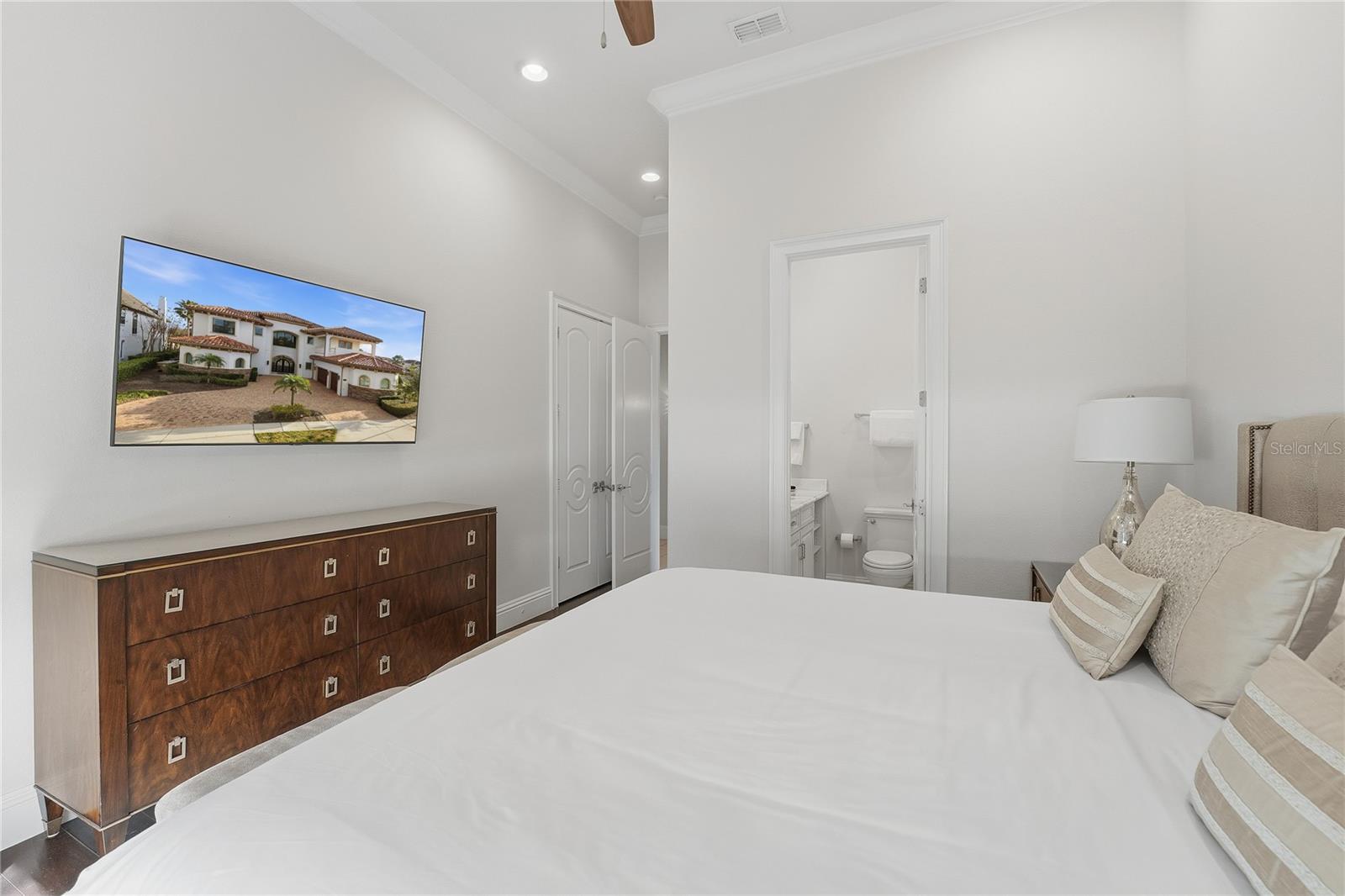 REUNION WEST VLGS NORTH - Residential