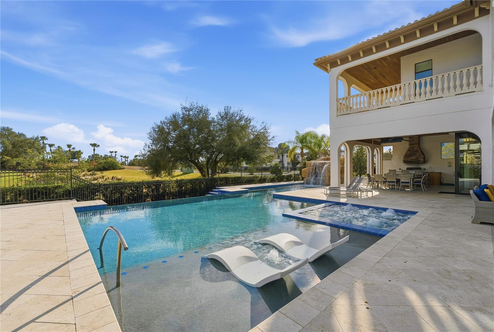 REUNION WEST VLGS NORTH - Residential