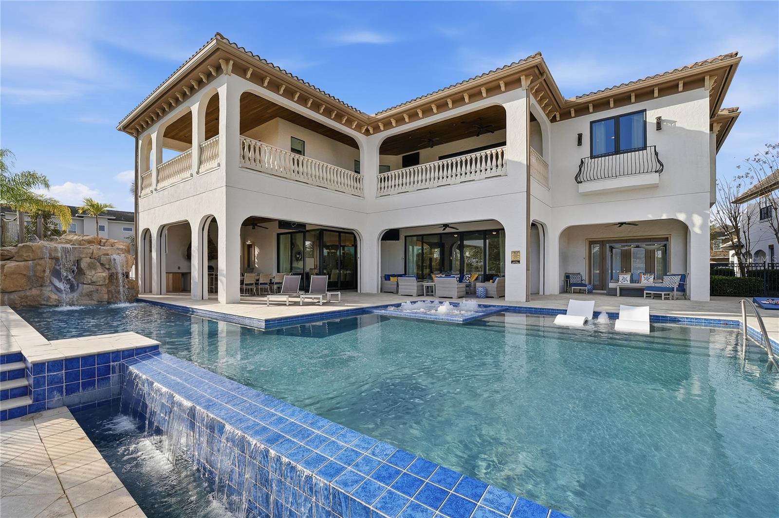 REUNION WEST VLGS NORTH - Residential