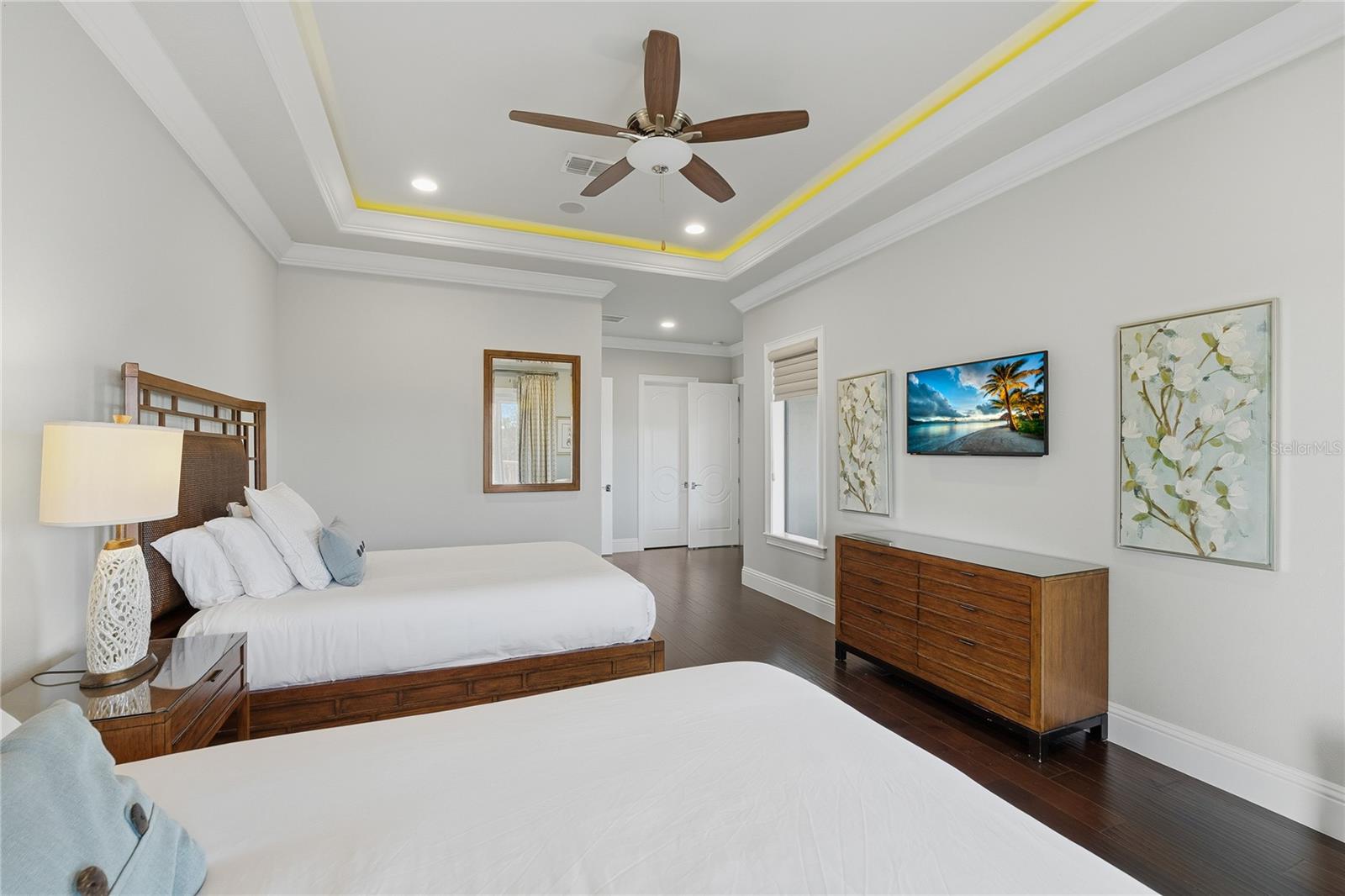 REUNION WEST VLGS NORTH - Residential