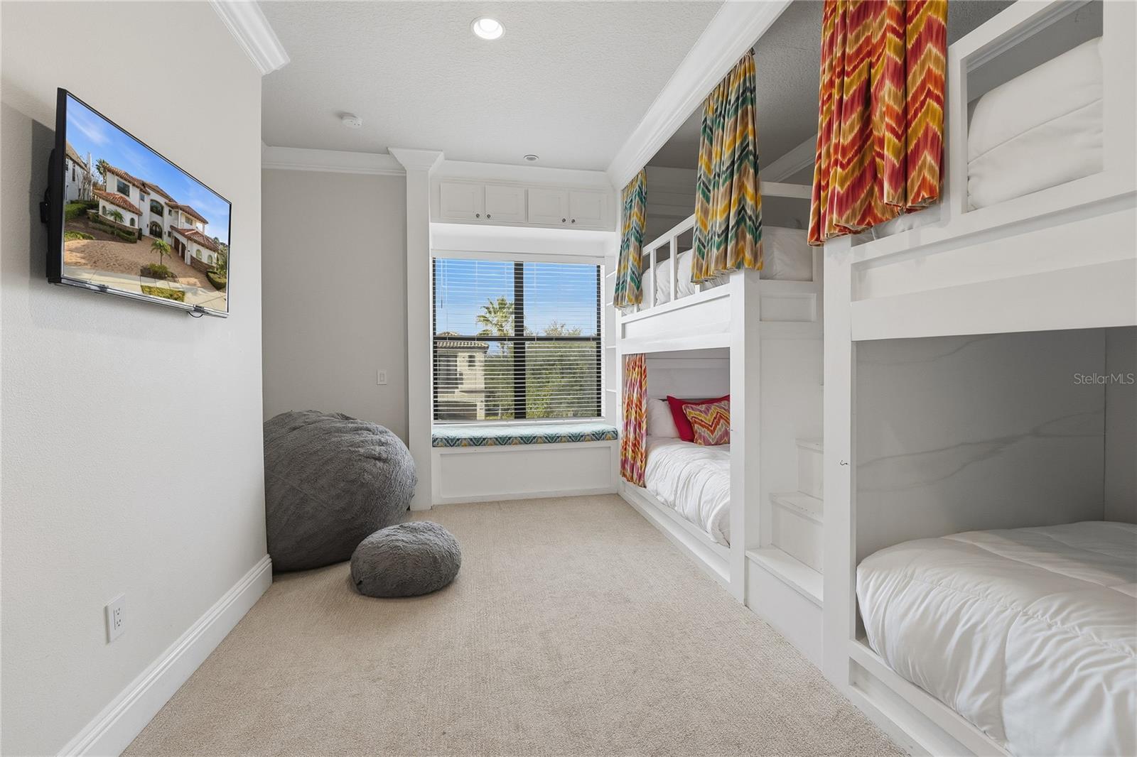 REUNION WEST VLGS NORTH - Residential