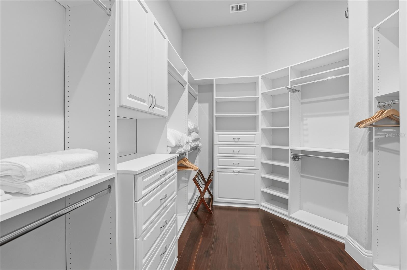 REUNION WEST VLGS NORTH - Residential