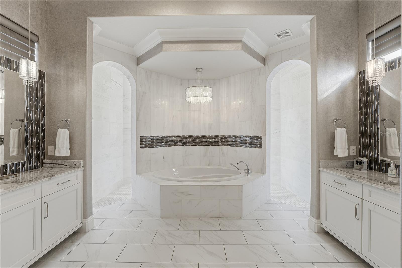 REUNION WEST VLGS NORTH - Residential