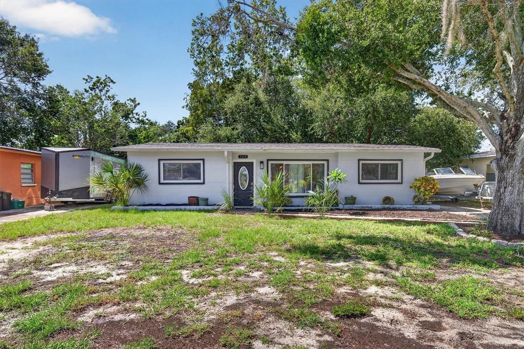 Photo of 715 W Bayshore Drive, Tarpon Springs, FL 34689 (MLS # TB8549015)
