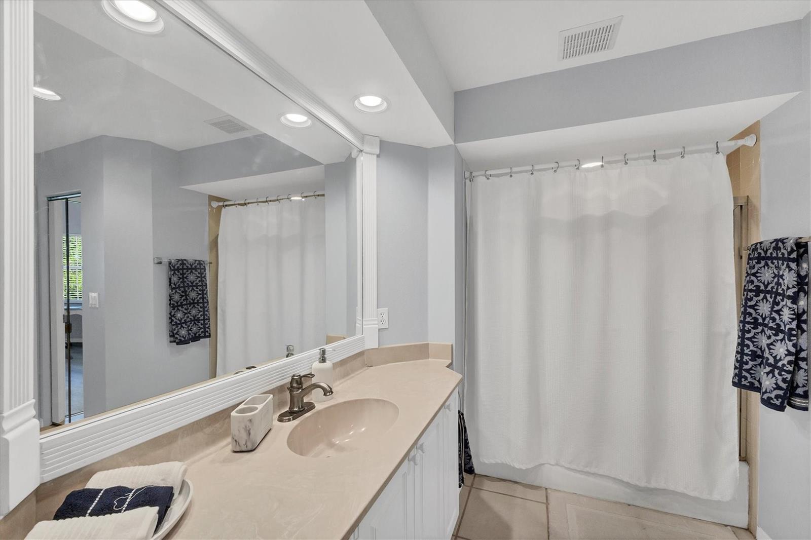 BOLLETTIERI RESORT VILLAS IV - Residential Lease